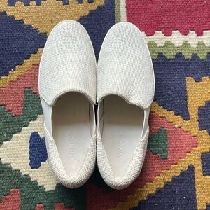 Vince 6M 36 white shoes